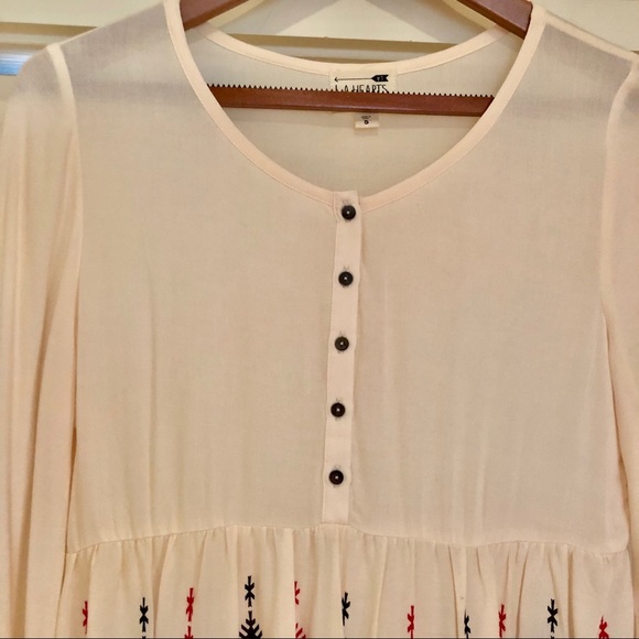La Hearts Boho Blouse - Picture 2 of 7